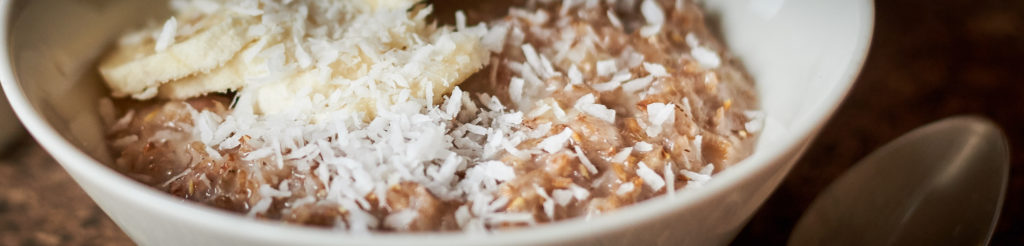 Rukkihelbepuder kookose ja banaaniga