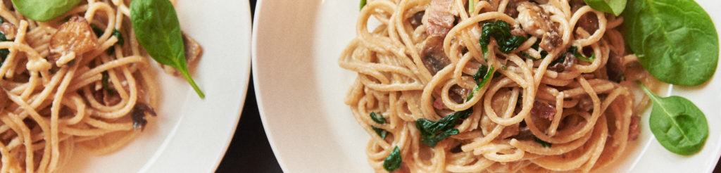 Pasta carbonara seente ja spinatiga